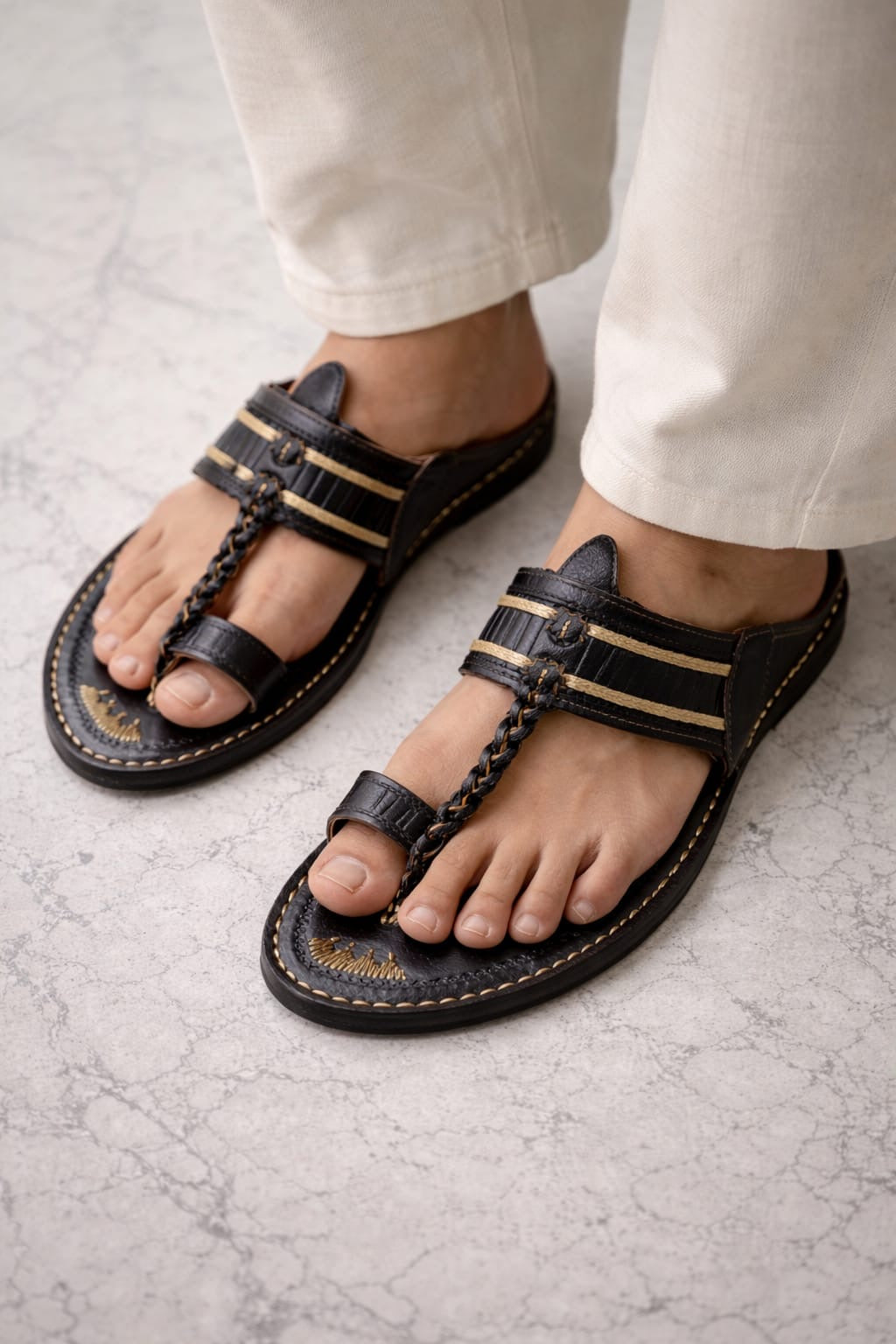 Kolhapuri (Black) 00436