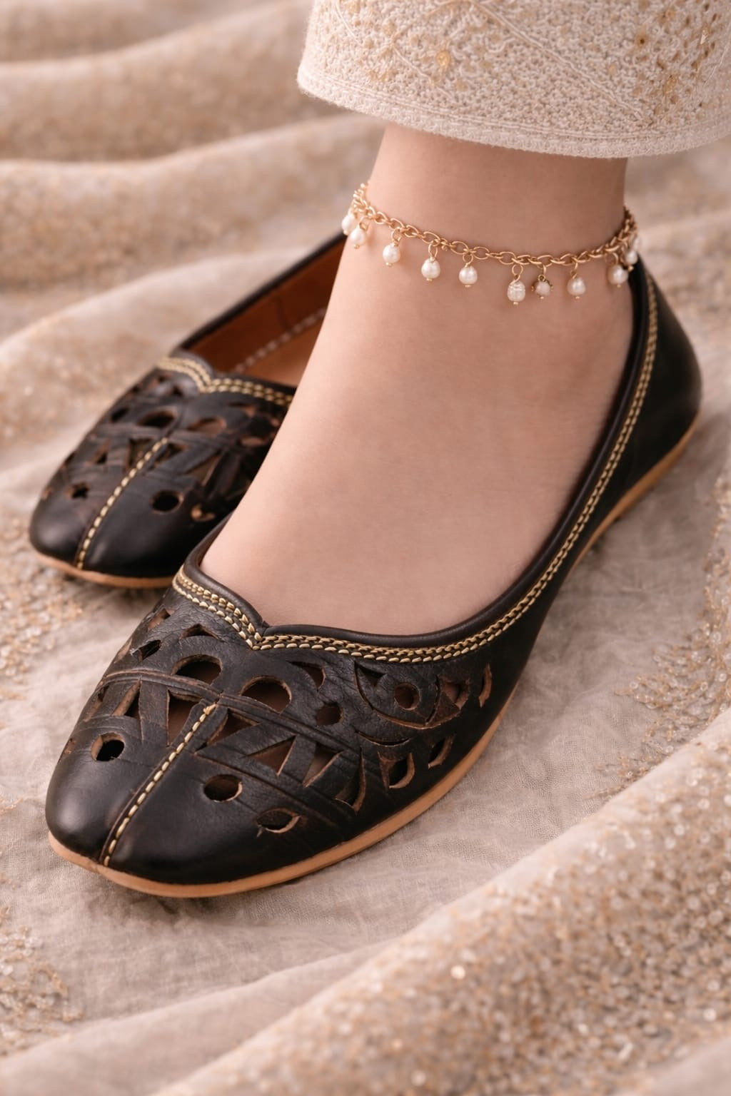 Cutwork Leather 00425