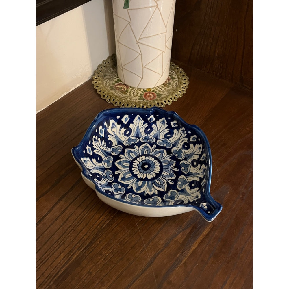 SHAHKAAR E NEEL Leaf Platter