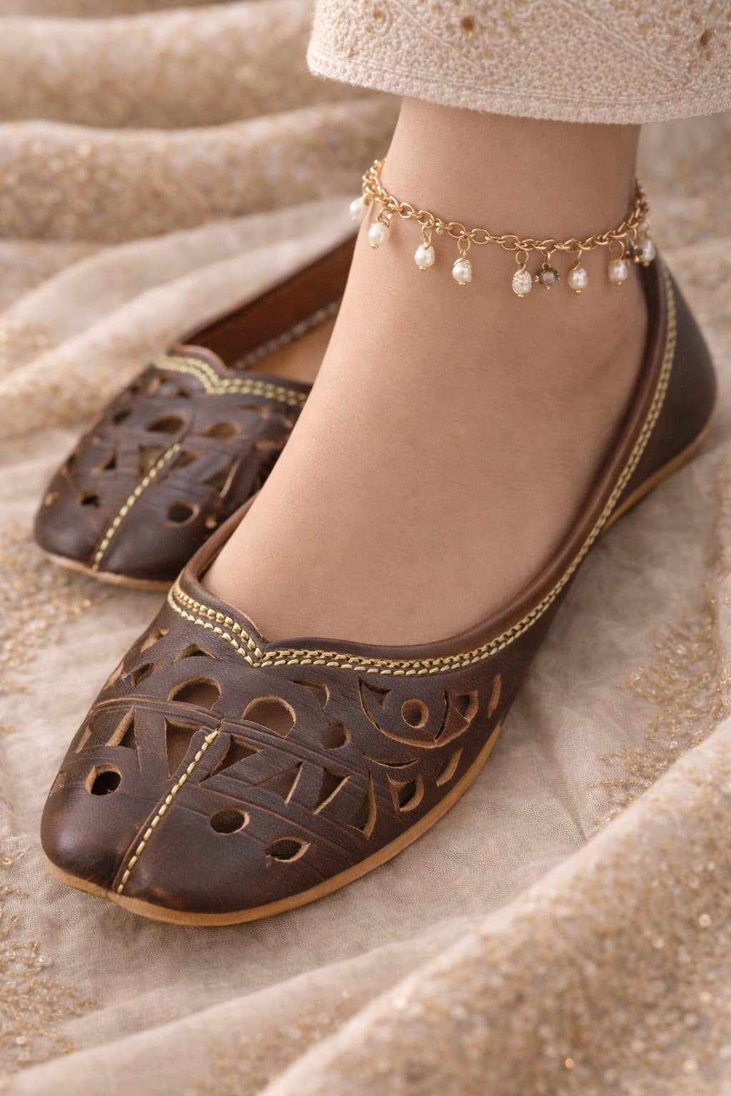 Cutwork Khussa 00439