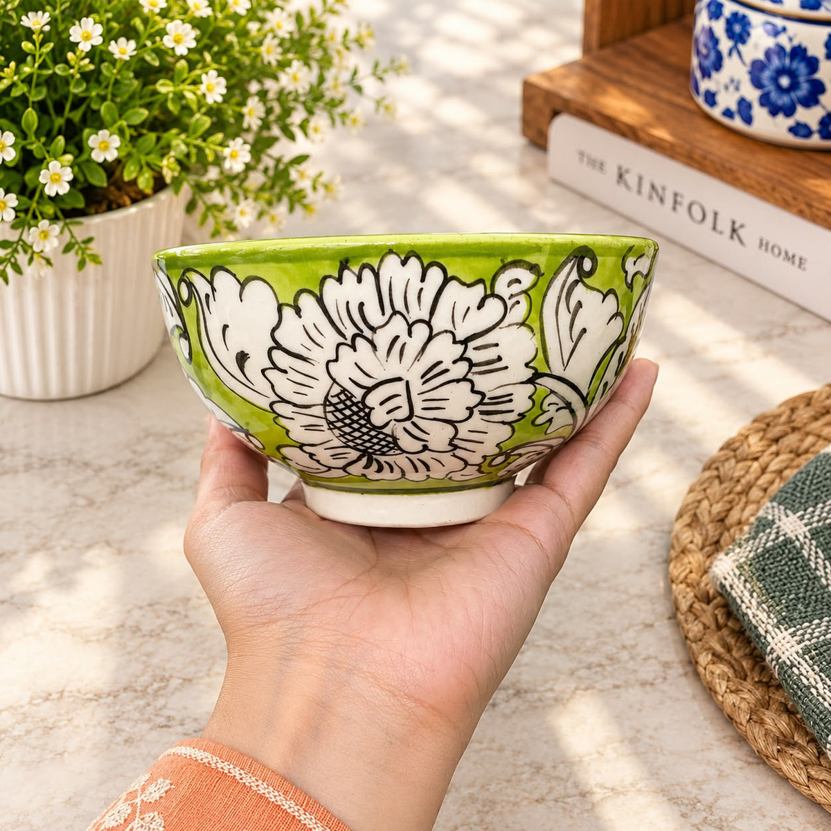 Blue Pottery Bowl (0446)