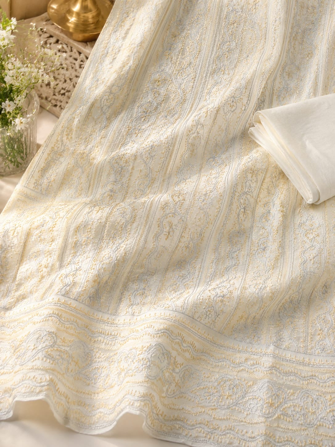 Luxury Lawn Unstitched Suit 0807