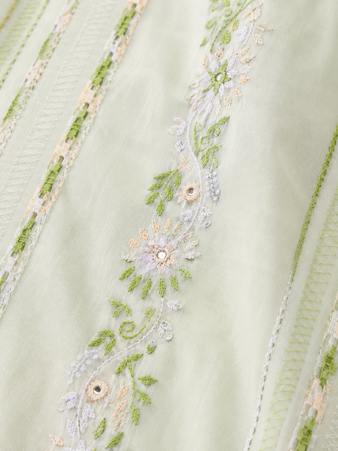 Pastel Mint Floral Embroidery 0837