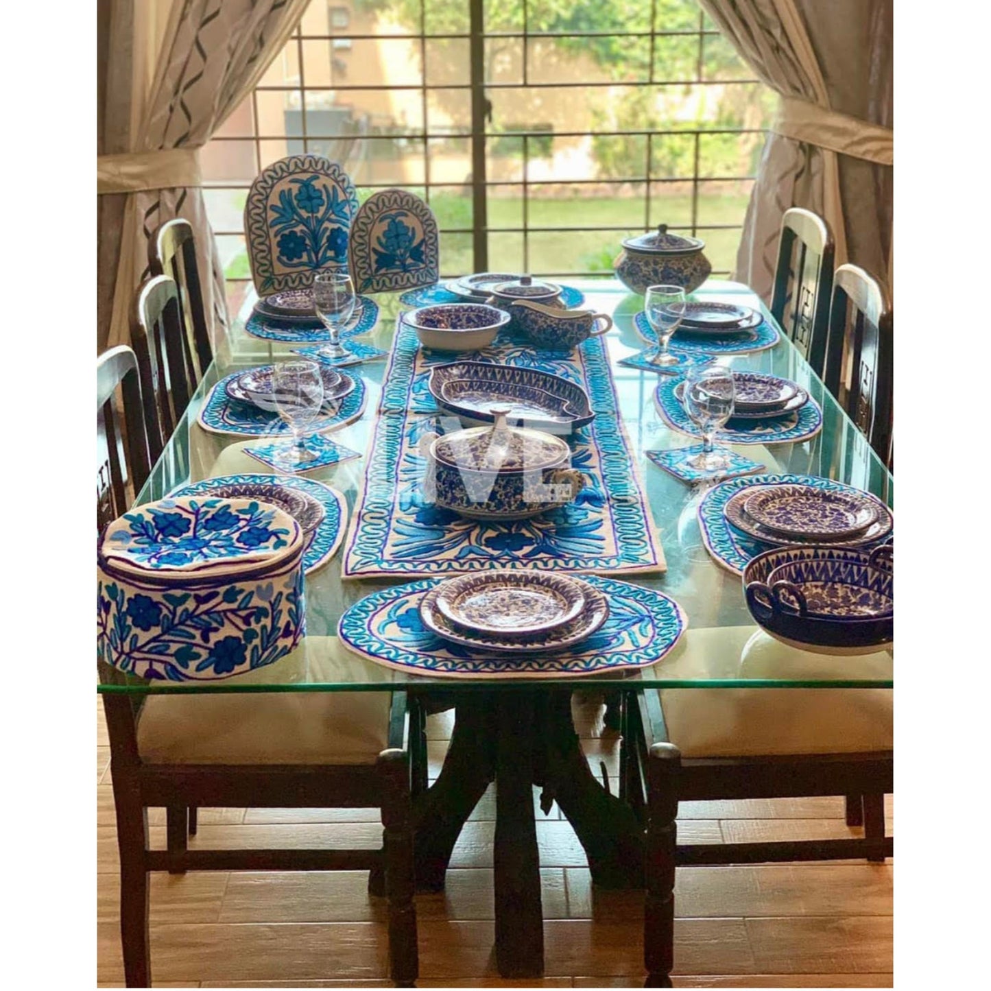 Feroza Dinner Set for 8