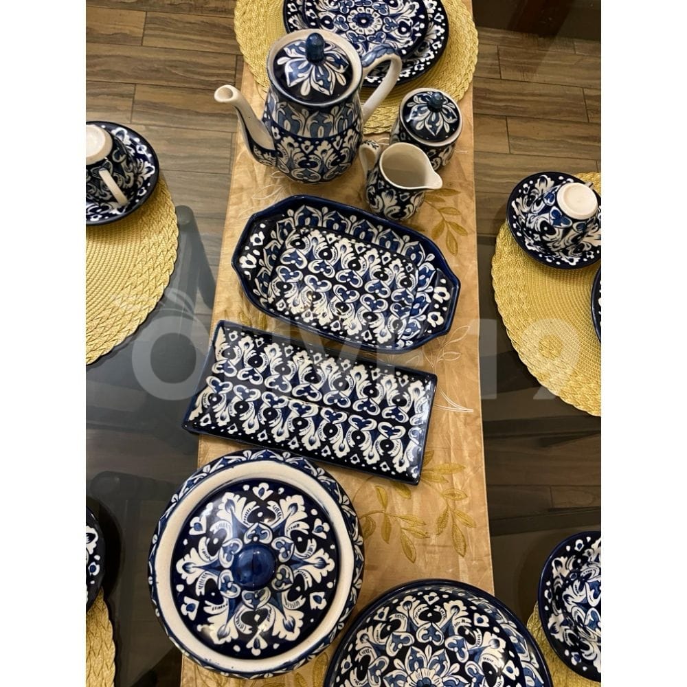 Shahkaar-e-Neel Dinner set for 8